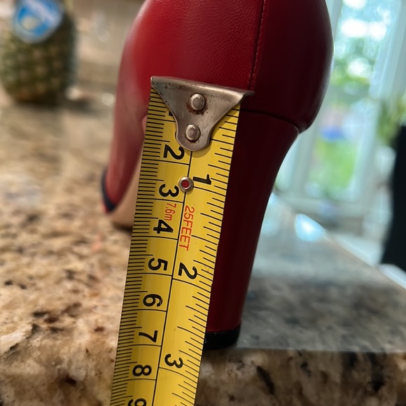 BRAND NEW GUCCI Sylvie Web Accent Leather Pumps size 39 - Picture 10 of 10